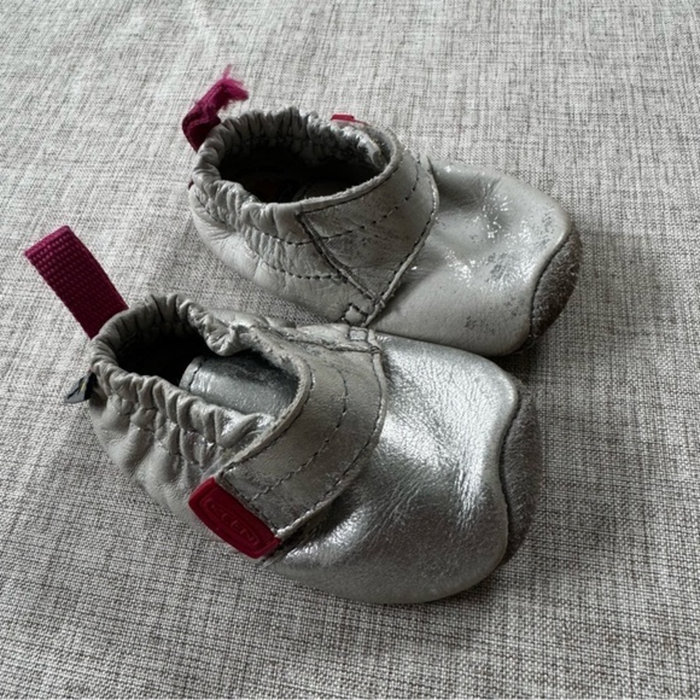 KEEN Silver and pink Leather booties for girls infant baby crawler 12 Months - Picture 2 of 8